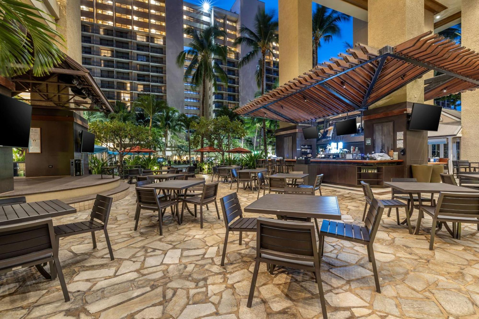 Hilton Grand Vacation Club The Grand Islander Waikiki 3*